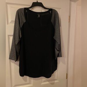WOMEN’s 2X Torrid 3/4 sleeve tshirt - black with silver sleeves